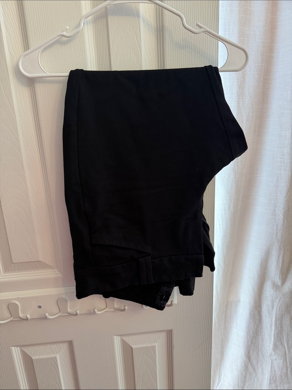 Black Women's Pants - Classic Everyday Style